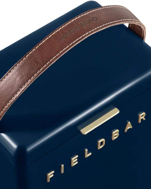 Cooler_Box_Set_SBB_04_-_Personalisation_DB_1600x2000_WEB.webp Cooler Box Trio / Sea Boat Blue