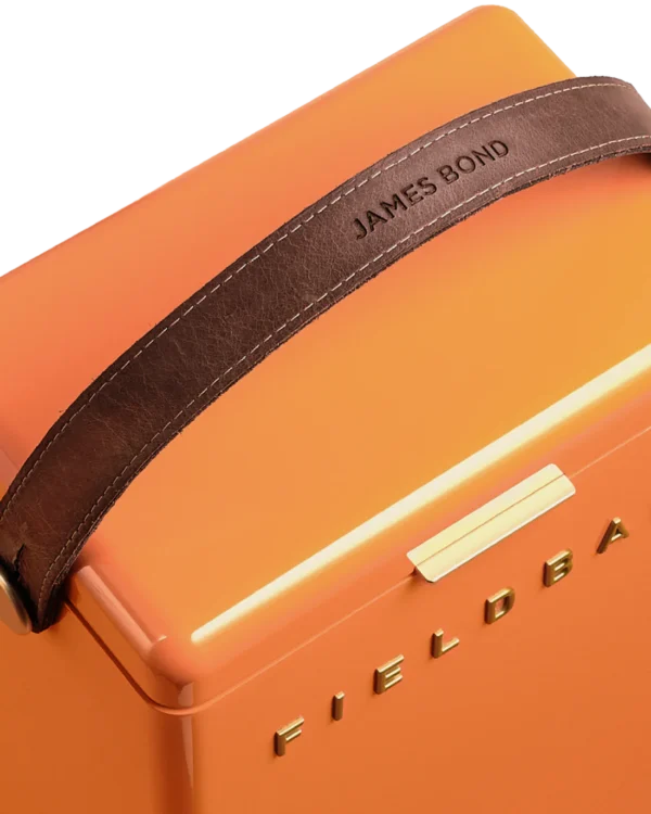 DB_OO_04_-_Personalisation_1600x2000_WEB-1.webp Drinks Box / Orchard Orange